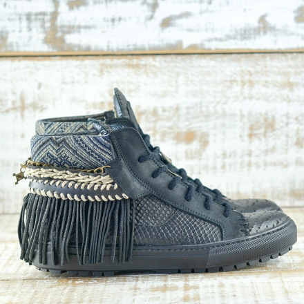 SNEAKER SERPIENTE PIEL NEGRA - TALLA 41