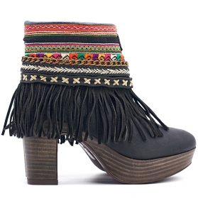 BLACK LEATHER HEEL BOHO BOOTS - SIZE 37