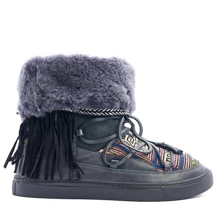 BLACK LEATHER ALASKA BOOTS - SIZE 41